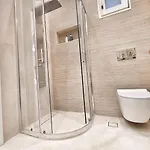 Delmar Syros 5*