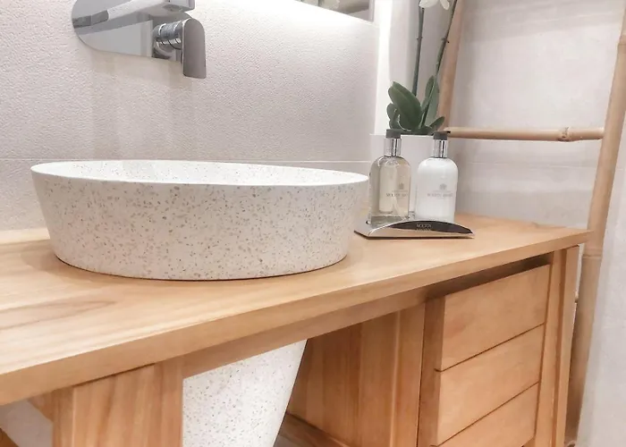 Delmar Syros Finikas (Syros)