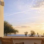 Ξενοδοχείο με διαμερίσματα Delmar Syros